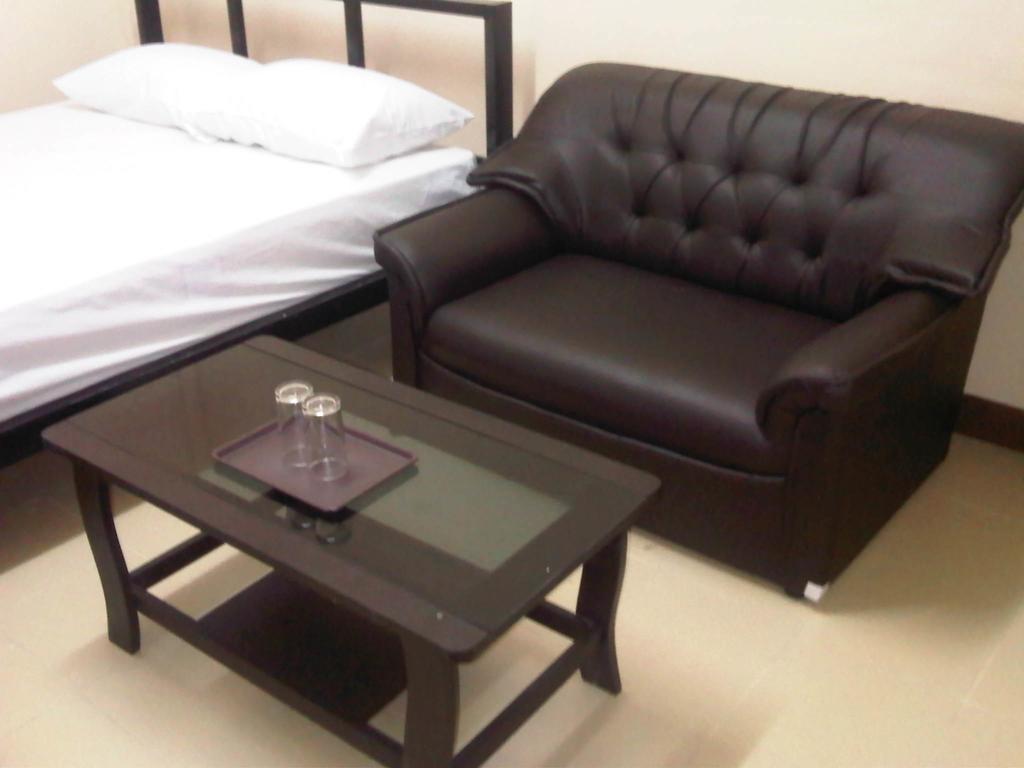 בנגקוק Lee House Inn חדר תמונה